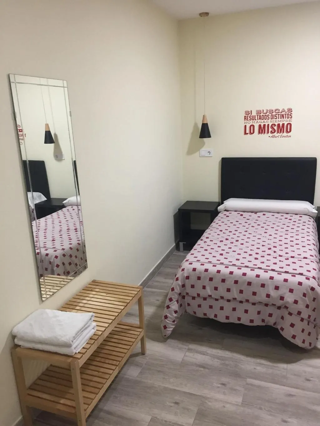 Room, Jqc Rooms, Madrid