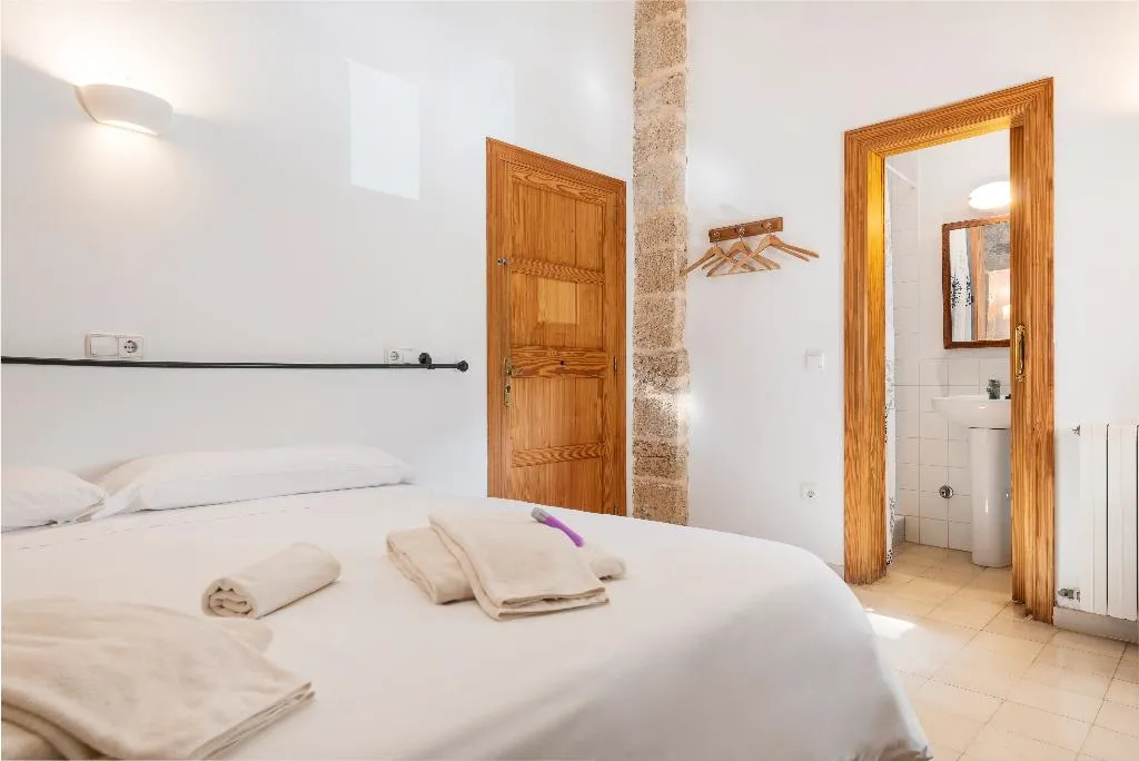 Double or Twin STANDARD Room, Petit Hotel Hostatgeria La Victoria, Majorca