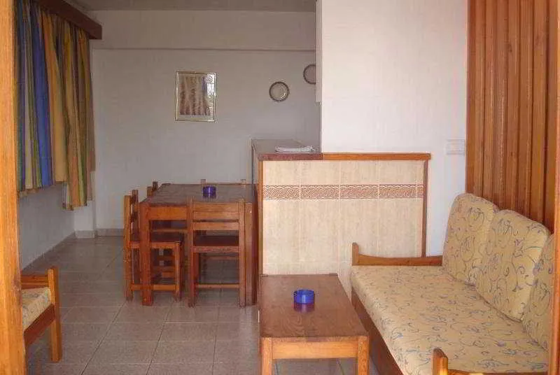 Room, Llevant, Ibiza