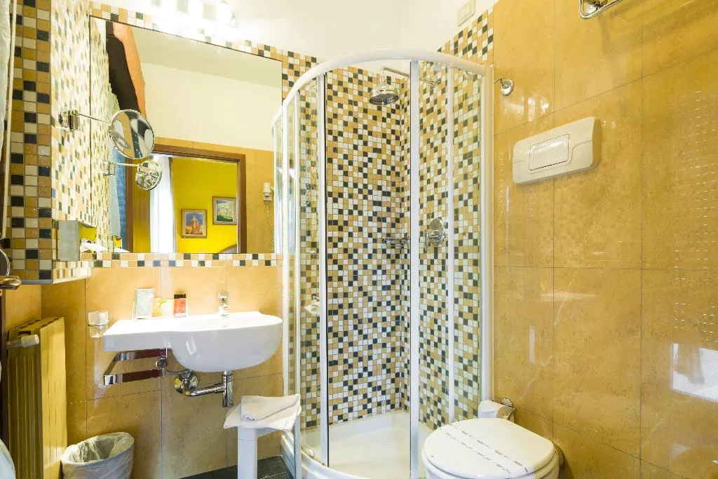 DOUBLE SINGLE USE STANDARD Room, Carrobbio, Milan