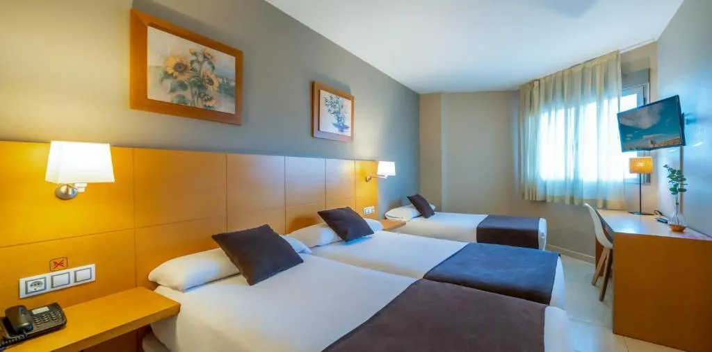 Double or Twin STANDARD Room, La City, Costa Blanca