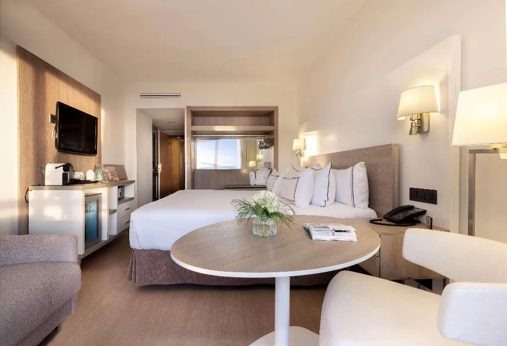 DOUBLE PREMIUM SEA VIEW Room, Melia Sitges, Costa Brava