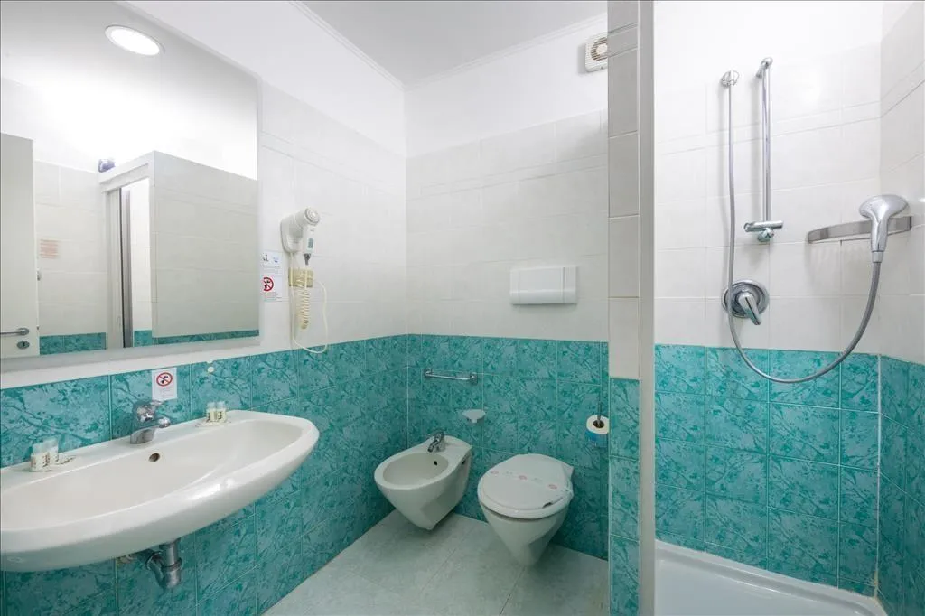 QUADRUPLE SEA VIEW Room, Hotel Club Eloro, Catania