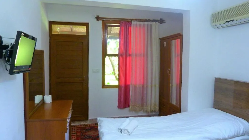 Room, Simge Pension, Antalya