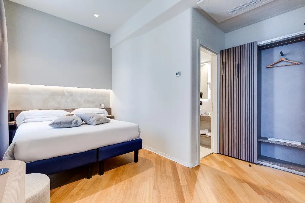 QUADRUPLE TWO BEDS Room, Best Western Plus Hotel Plaza, Naples