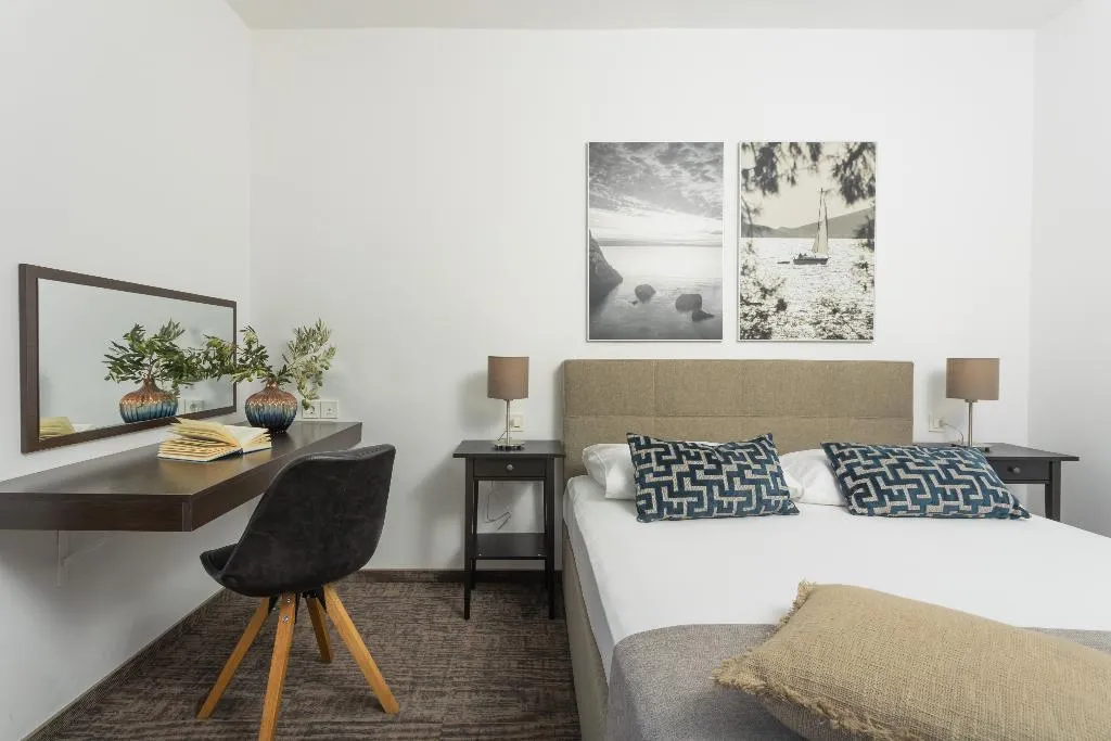 DOUBLE ONE BEDROOM ONE BATHROOM Room, Villa Arausa, Split