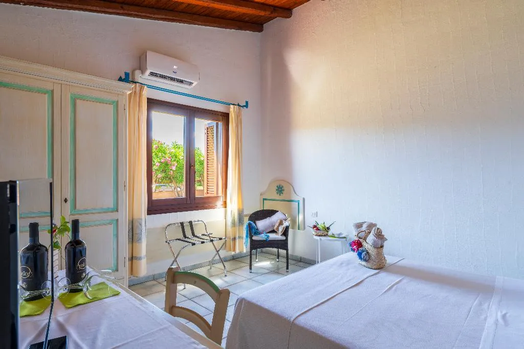 DOUBLE COMFORT Room, Li Suari Club Village, Olbia