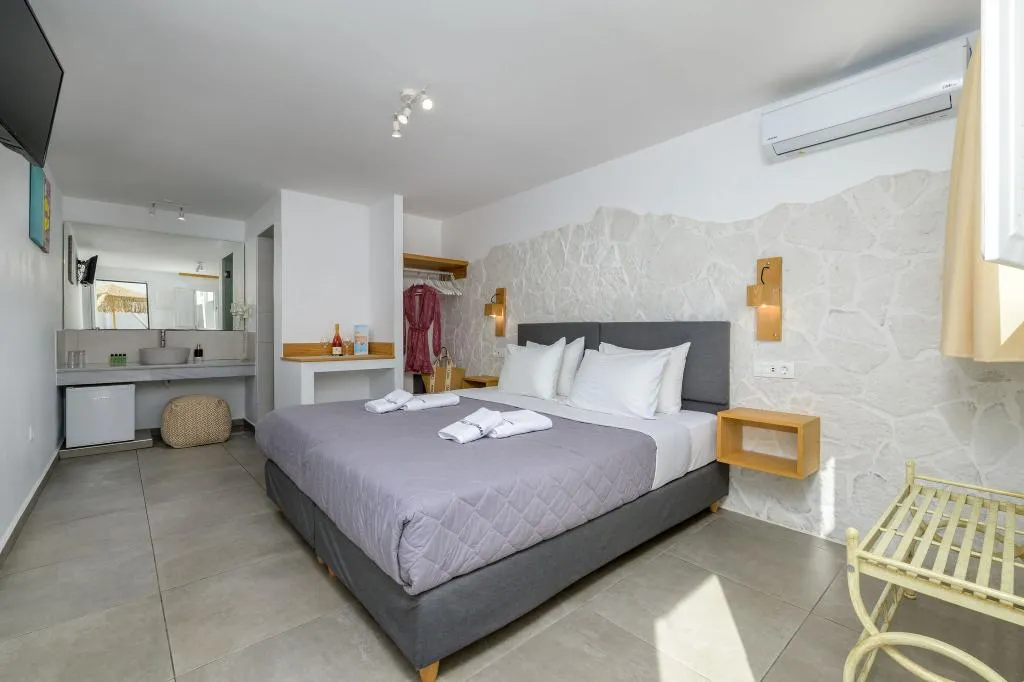 Double or Twin STANDARD Room, Marianna Hotel, Santorini