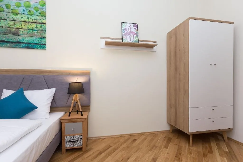 Room, 1898 Parkside Boutique Residence, Krakow