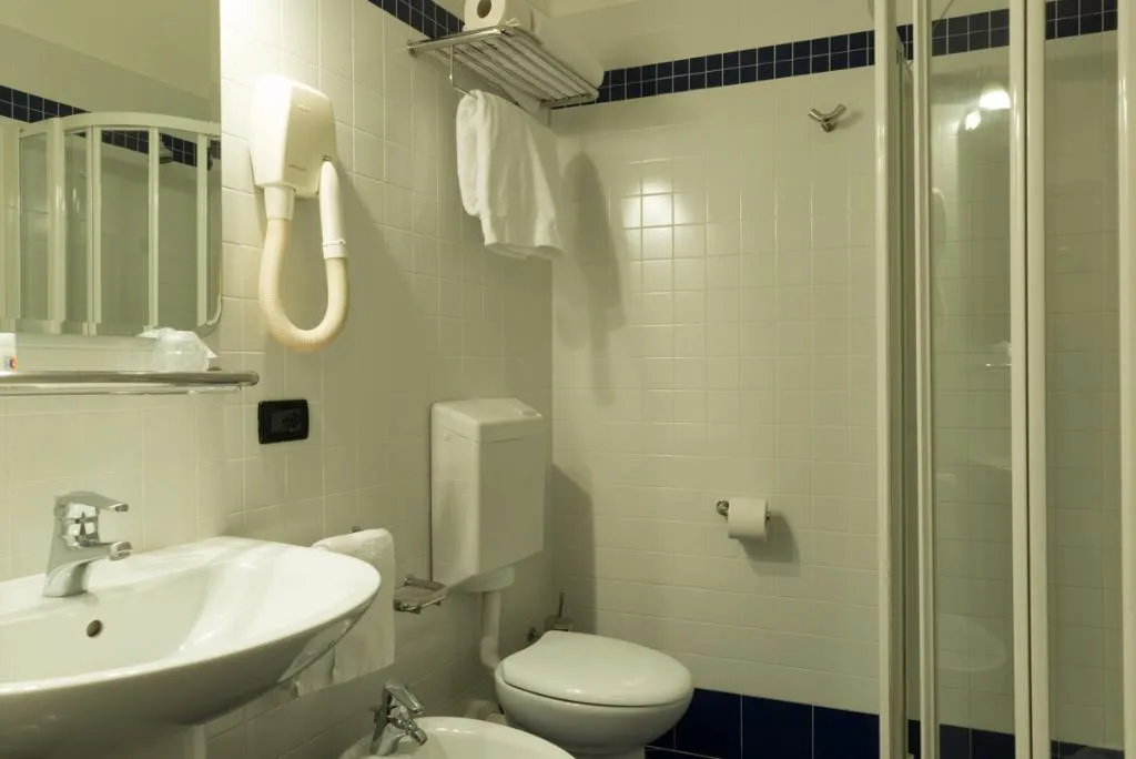 Double or Twin STANDARD Room, Cardano Hotel Malpensa, Milan