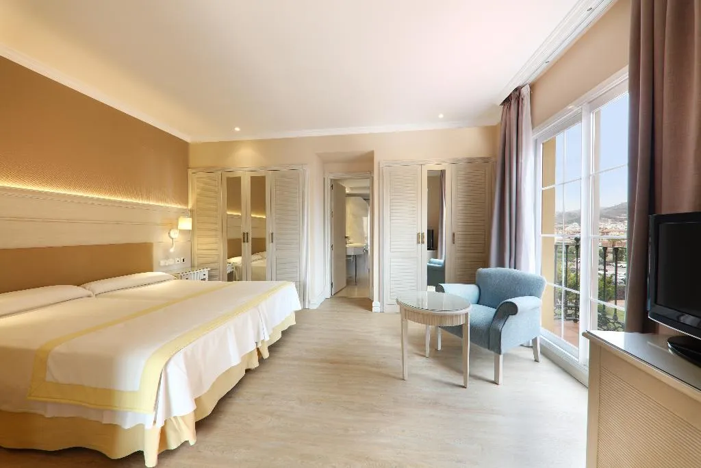 JUNIOR SUITE STANDARD Room, Iberostar Waves Málaga Playa, Costa Del Sol