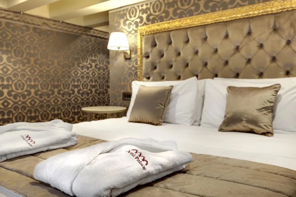 JUNIOR SUITE STANDARD Room, Dona Palace, Venice