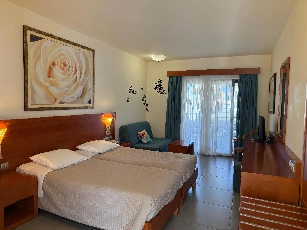 Double or Twin PARTIAL SEA VIEW Room, Kos Palace Hotel, Kos