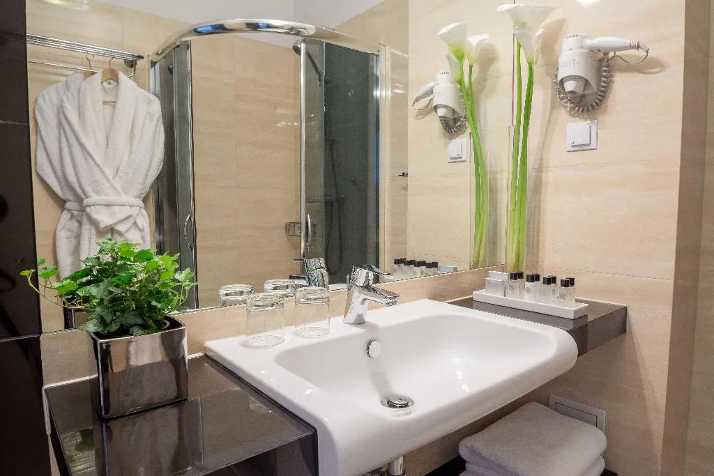 TWIN CLASSIC Room, Queen Boutique Hotel, Krakow