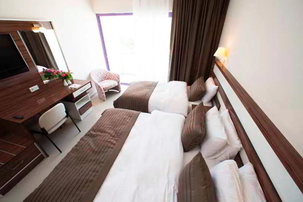 DOUBLE SINGLE USE LAND VIEW Room, Le Monde Beach Resort & Spa, Izmir