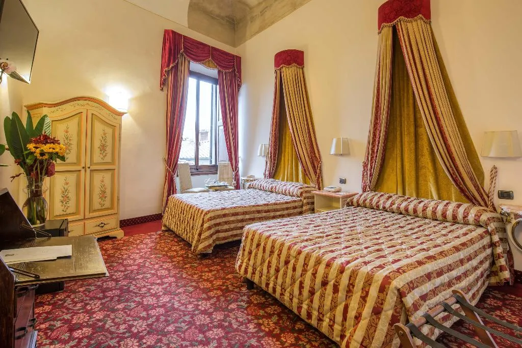 DOUBLE DELUXE Room, Paris, Florence