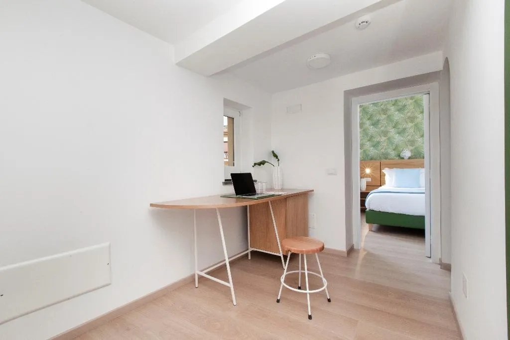 TRIPLE CLASSIC Room, Unconventional Sorrento Coast, Naples