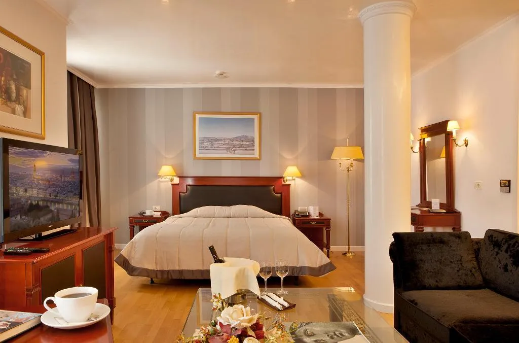 JUNIOR SUITE STANDARD Room, Theoxenia Palace, Athens