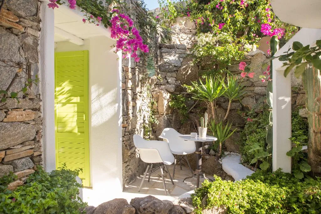 JUNIOR SUITE GARDEN VIEW Room, Kivotos Mykonos, Mykonos