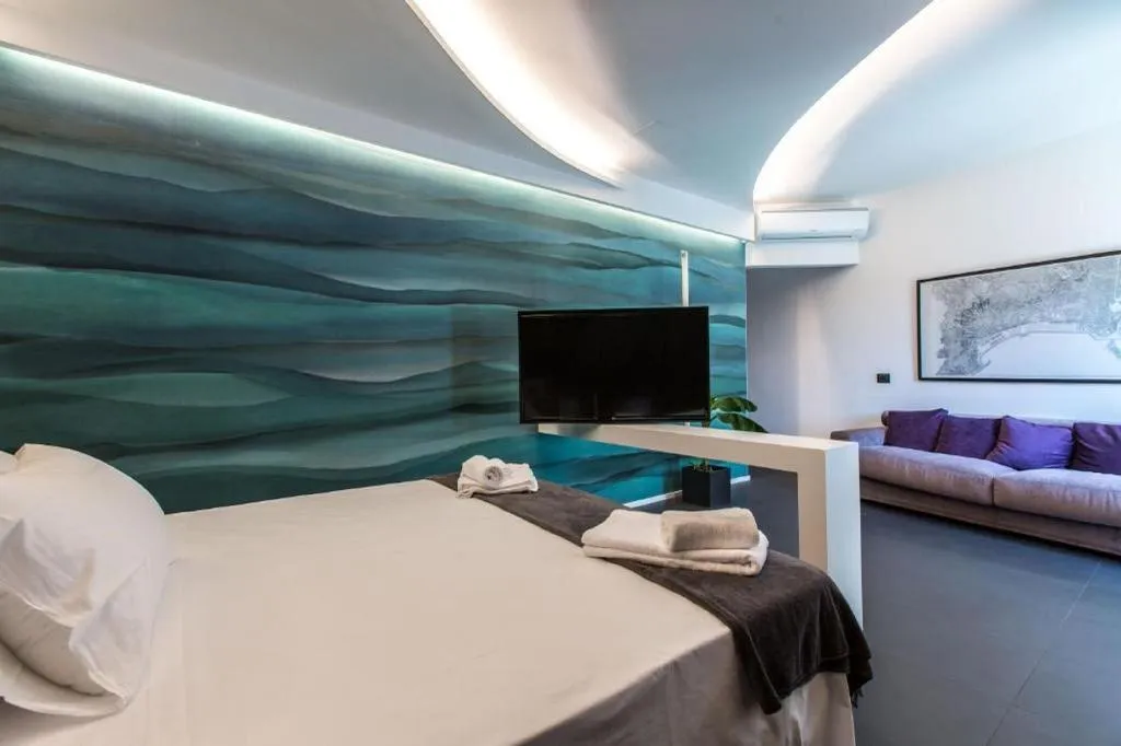 Room, The Boutique Napoli Suite, Naples