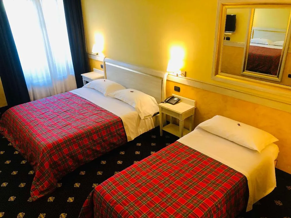 Room, Hotel Malpensa Inn, Milan