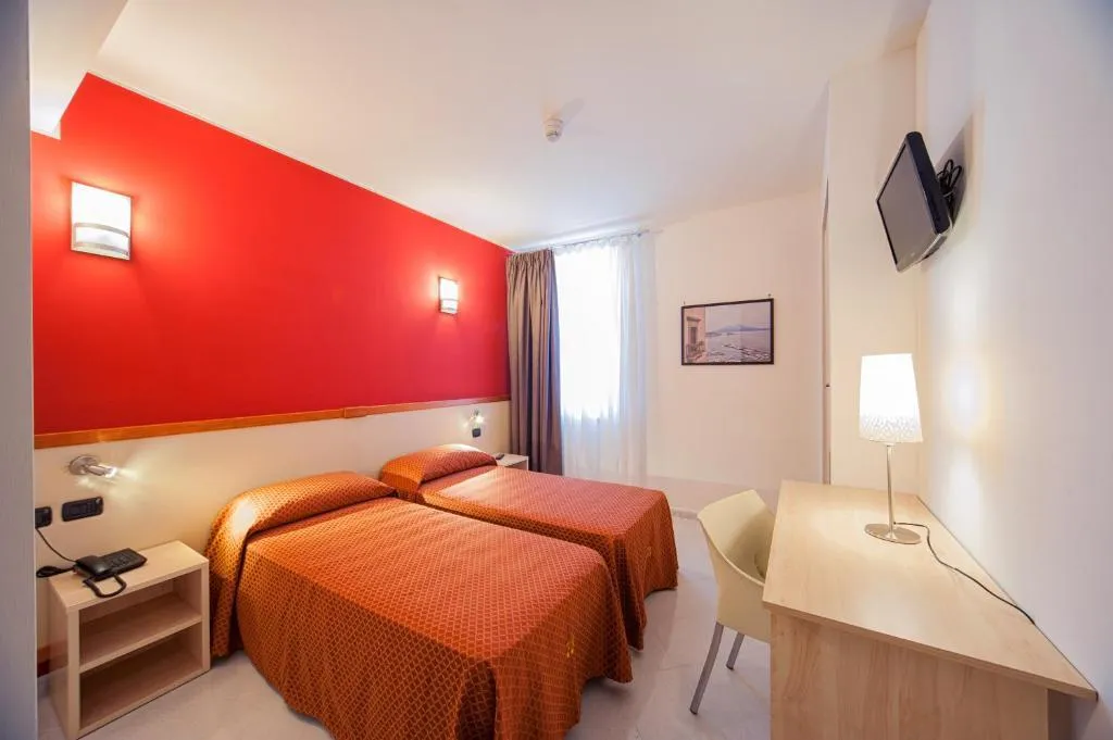 Double or Twin WITH TERRACE Room, Tiempo Hotel, Naples