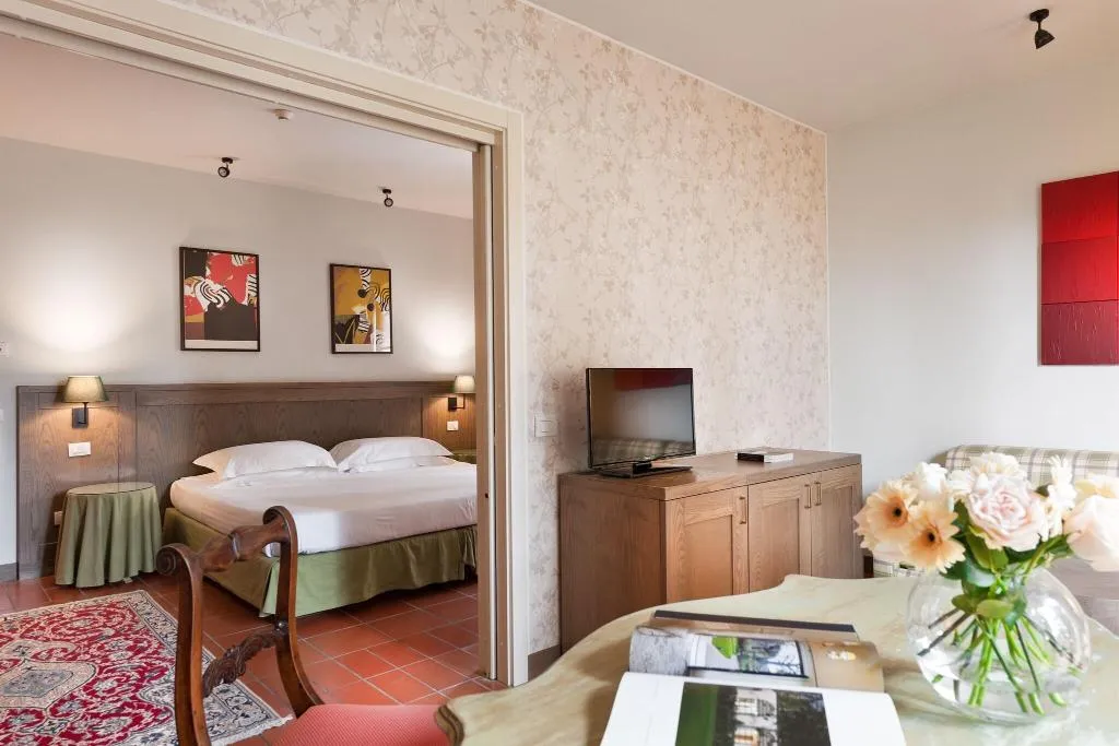 SUITE WITH DOUBLE BED Room, Villa San Paolo, Florence