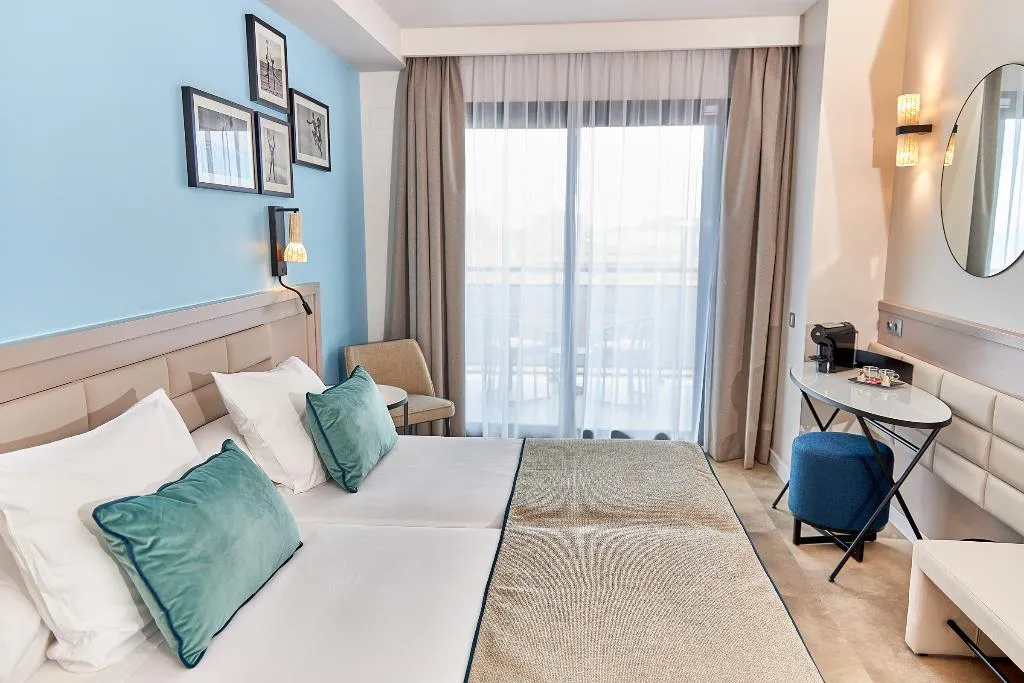 TRIPLE COMFORT Room, Leonardo Hotel Fuengirola Costa del Sol, Costa Del Sol