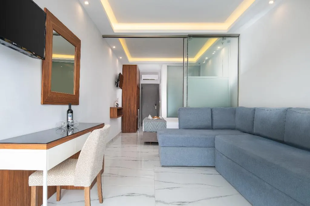 Room, 4- You Boutique, Thessaloniki