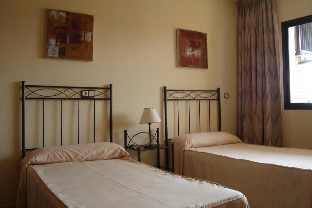 APARTMENT CAPACITY 4 ONE BEDROOM Room, Ronda IV, Costa Del Sol