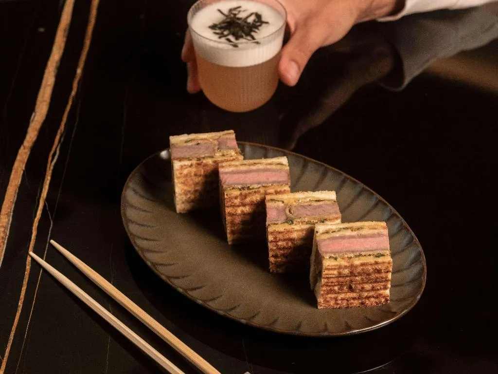 Restaurant, Banyan Tree Dubai, Dubai