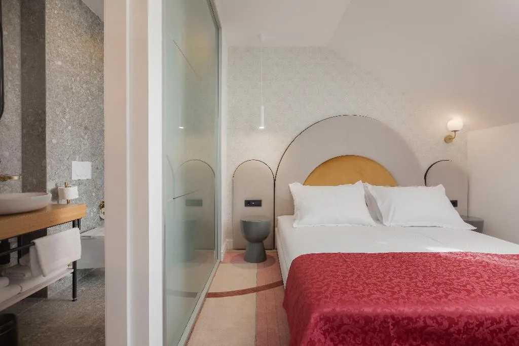 DOUBLE STANDARD Room, Heritage Hotel Porin, Split
