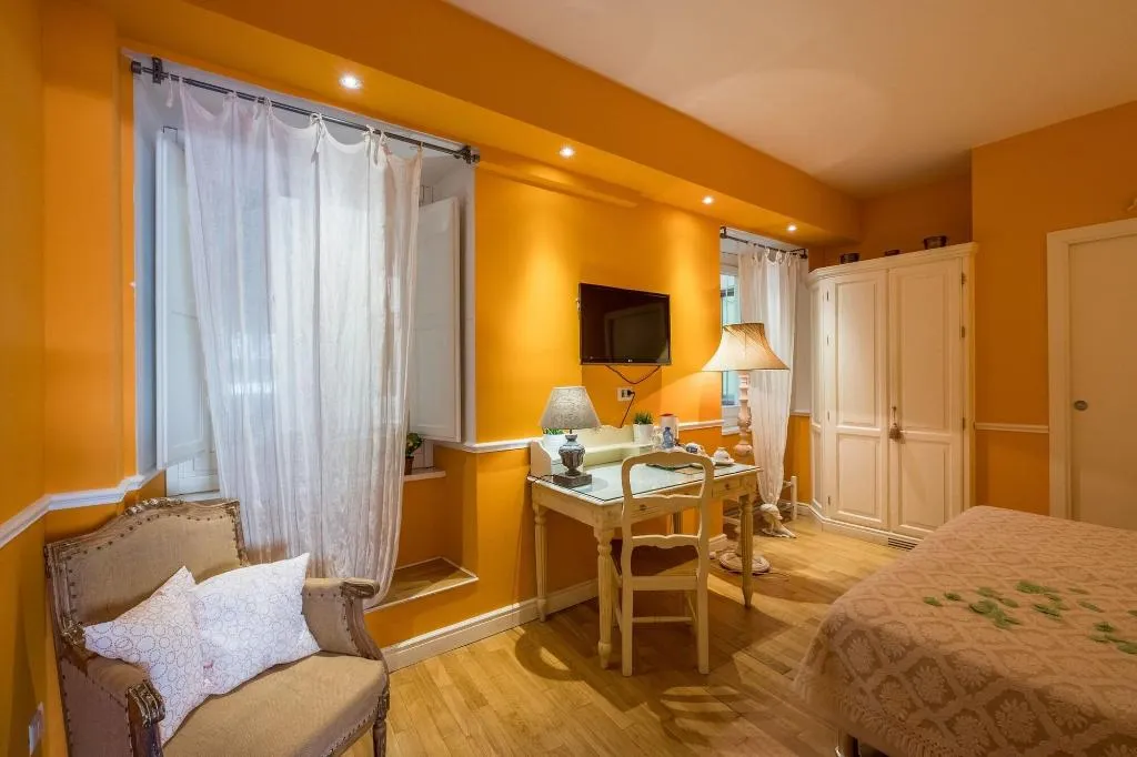 Room, B B Emozioni Fiorentine, Florence