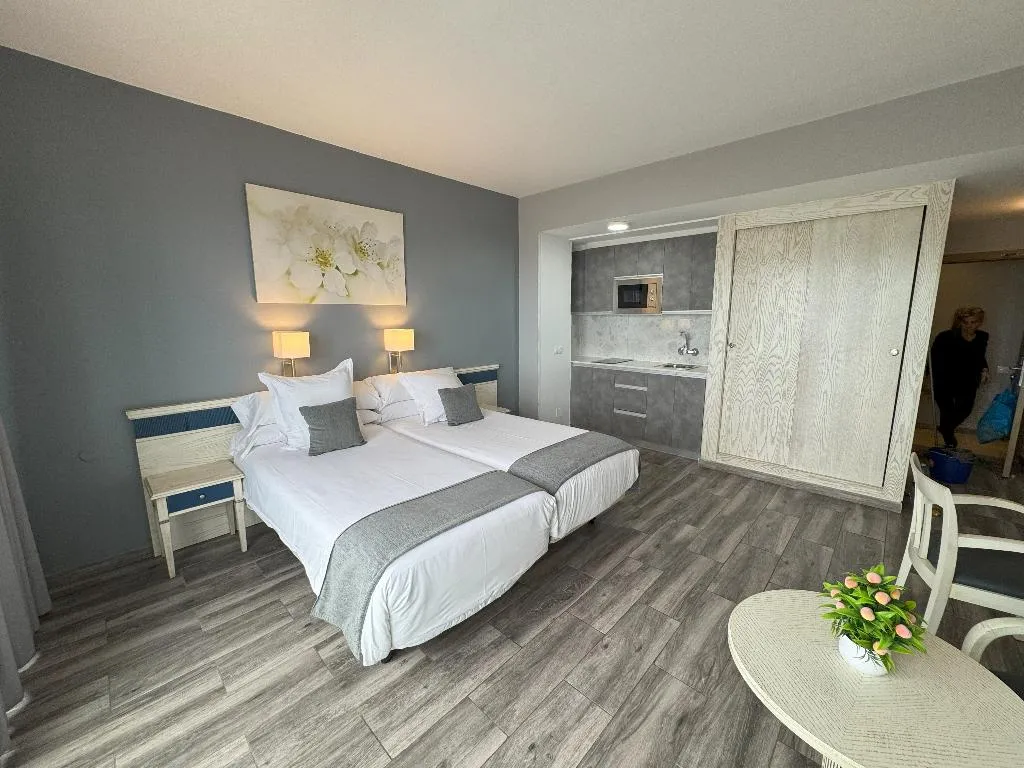 STUDIO WITH BALCONY Room, Colon Playa, Gran Canaria