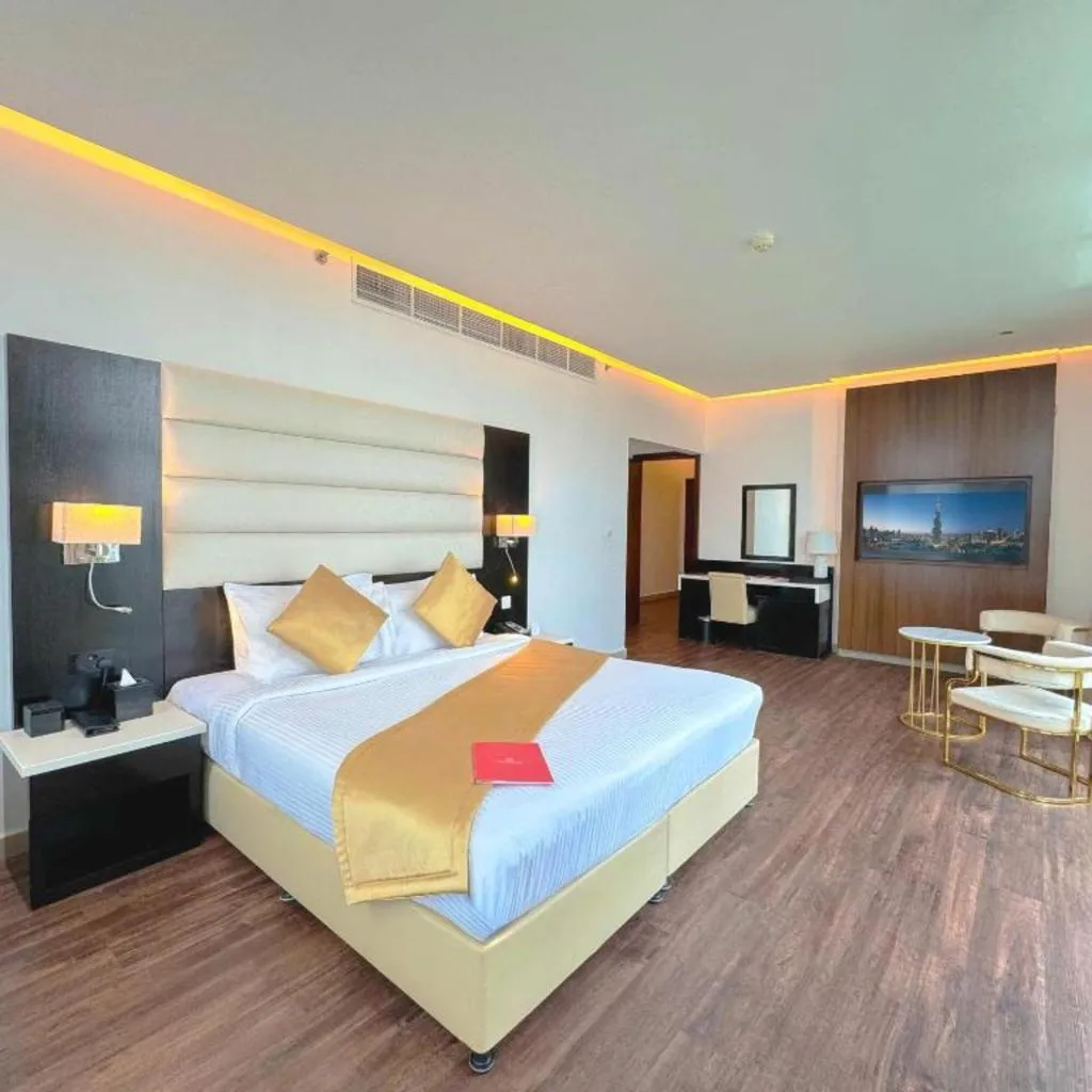 SUITE CLUB Room, Sunday Mega Hotel Sheikh Zayed Road Near DIFC, Dubai