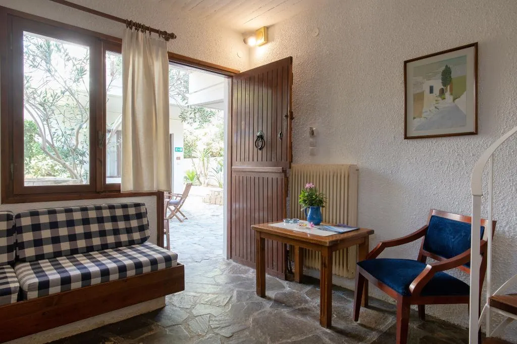 FAMILY ROOM ONE BEDROOM Room, Proimos Maisonnettes, Crete