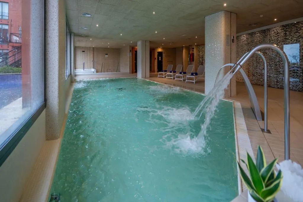 Sports and Entertainment, Dolce By Wyndham Barcelona Resort, Barcelona