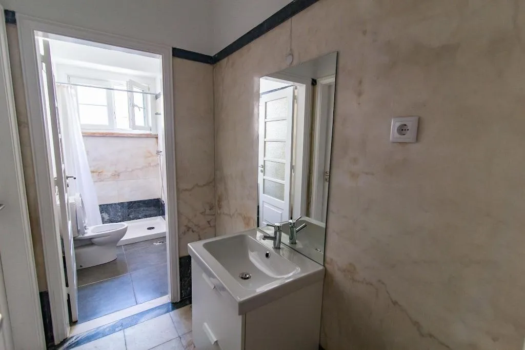 Room, Home Sweet Lisbon, Lisbon
