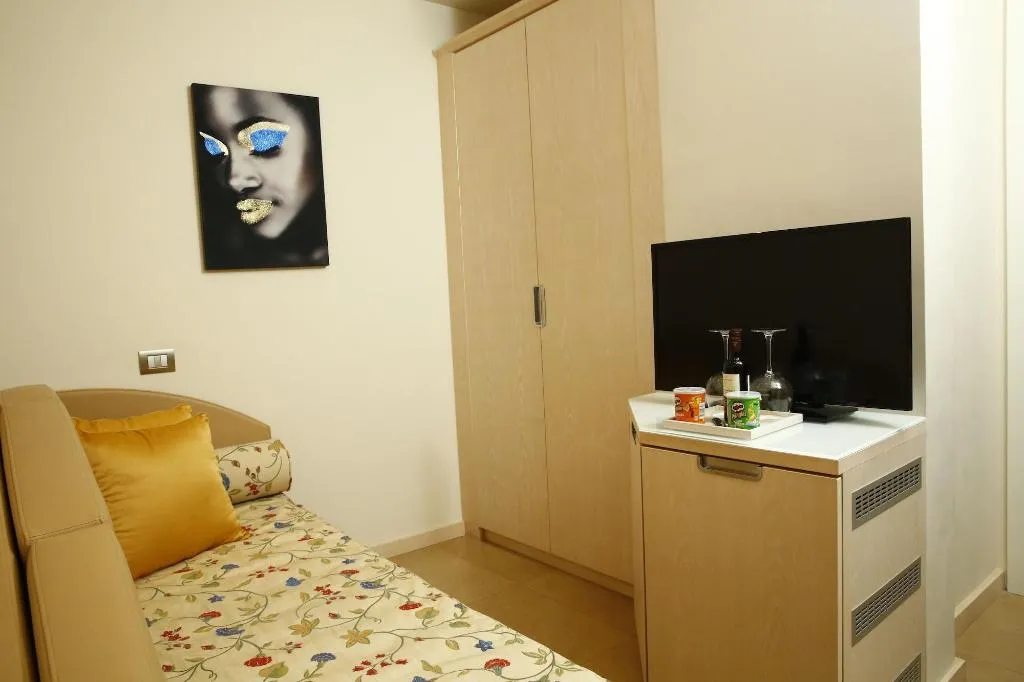 Room, Augustana House, Rome