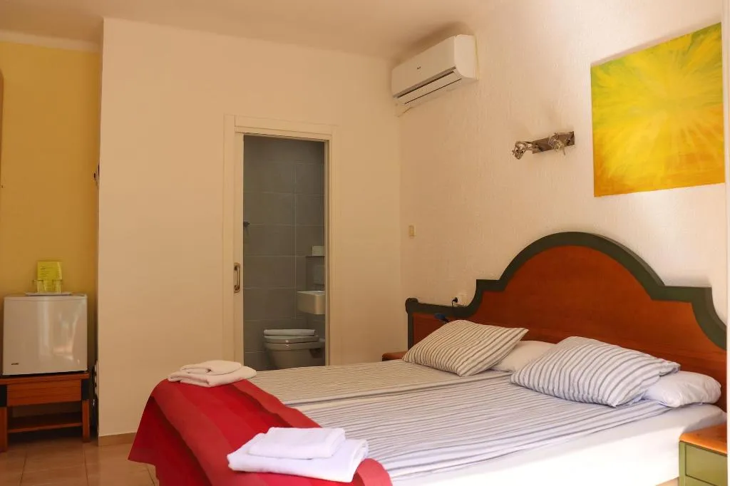 Room, Hostal Amistad, Majorca