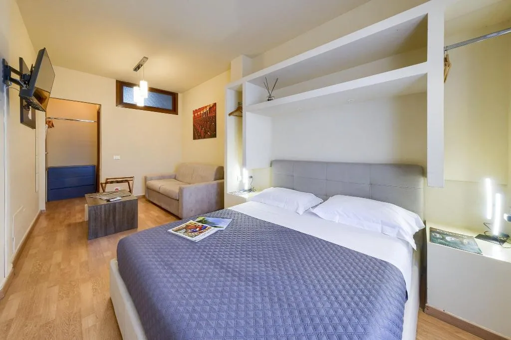 DOUBLE QUEEN SIZE BED Room, Home Boutique Santa Maria Novella, Florence