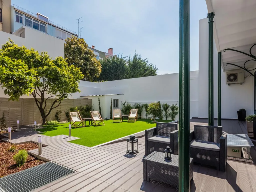 Terrace, Vila Garden Guesthouse, Lisbon