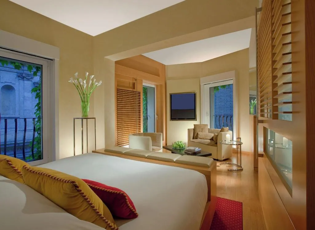 SUITE EXECUTIVE KING BED Room, Raphael, Rome