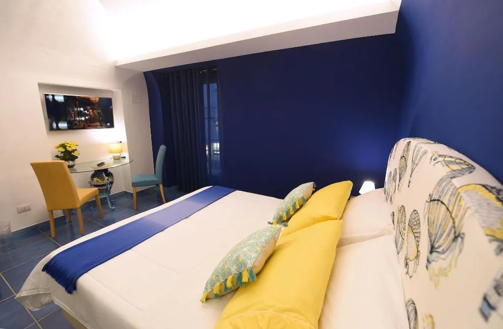 Room, Aquae Romanae Bed And Breakfast Sorrento, Naples