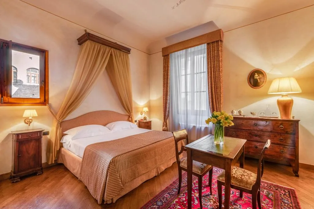 Room, In Piazza della Signoria - Residenza d'Epoca, Florence
