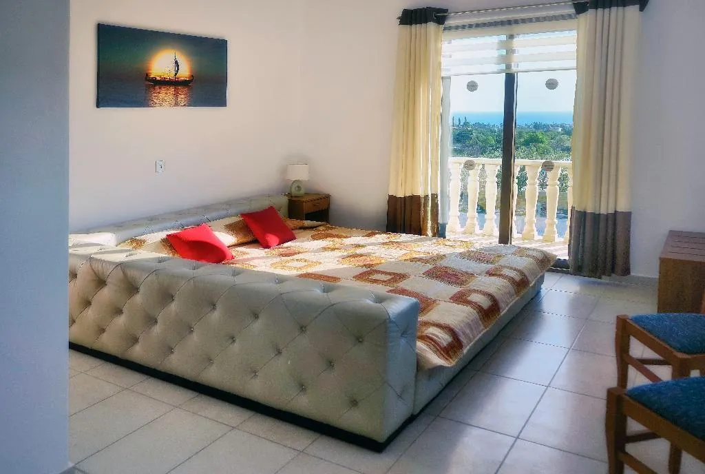 VILLA THREE BEDROOMS Room, Villa Agios Ilias, Cyprus