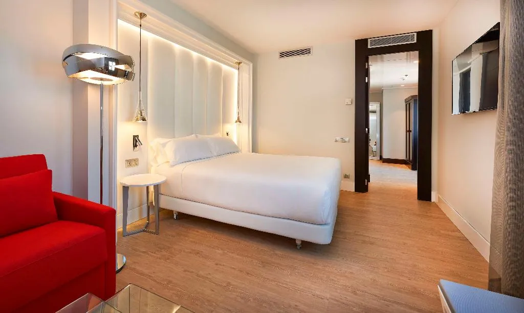 Room, NH Collection Barcelona Gran Hotel Calderón, Barcelona