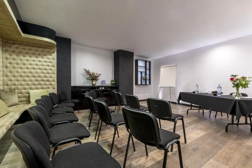 Conferences, 9 Hotel Mercy, Lisbon
