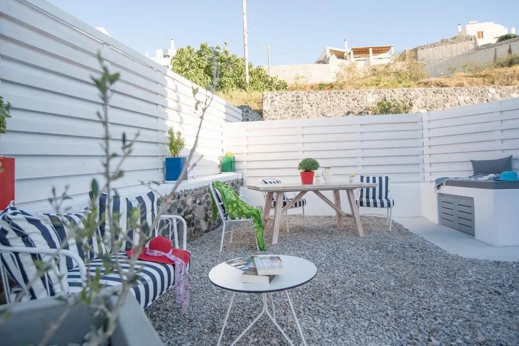 Terrace, Lagadi Suites, Santorini