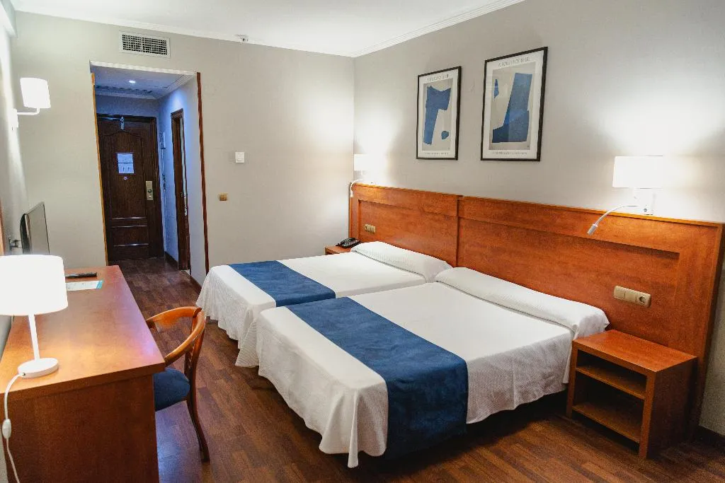FAMILY ROOM STANDARD Room, Port Denia, Costa Blanca